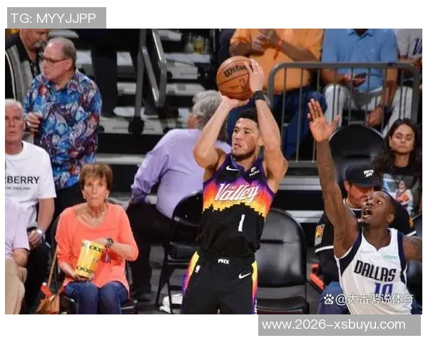 尼克斯传奇球星称赞布克射术出众但卡戴珊家族才是他成名的关键因素 尼克斯传奇球星称赞布克射术出众但卡戴珊家族才是他成名的关键因素